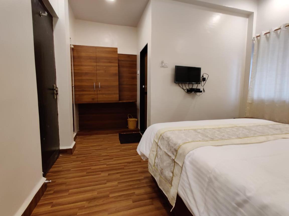 Hotel Surya Grande Kudal  Zewnętrze zdjęcie